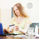 Illustration for article titled What You Need To Know About Using An Online Pharmacy